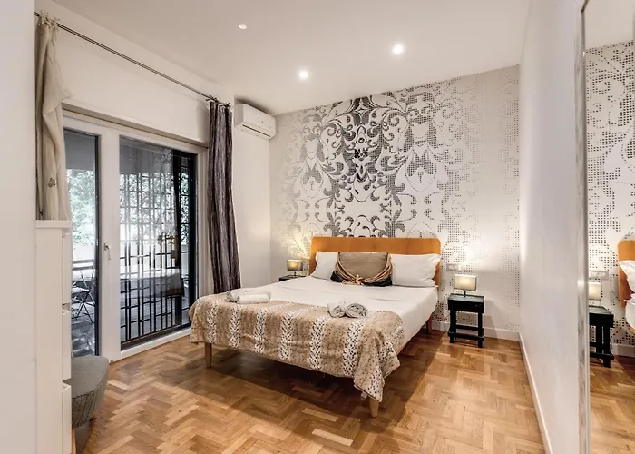 Romantic Piccolomini Lux Rome